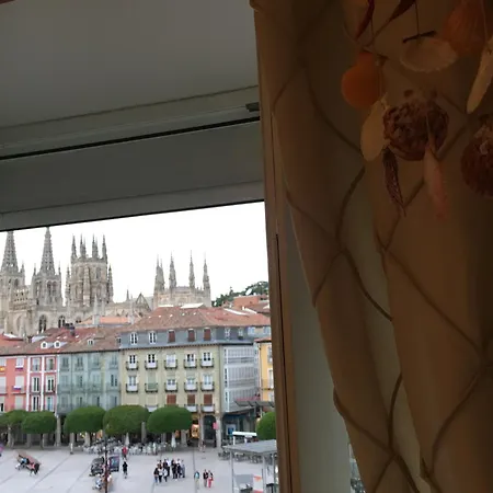 Vut - Mirador De La Catedral Burgo